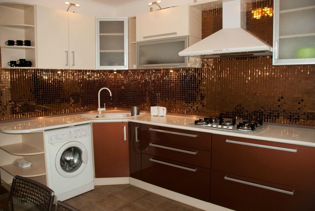 Apartment On Akademika Lazarenka 48A 利沃夫 外观 照片
